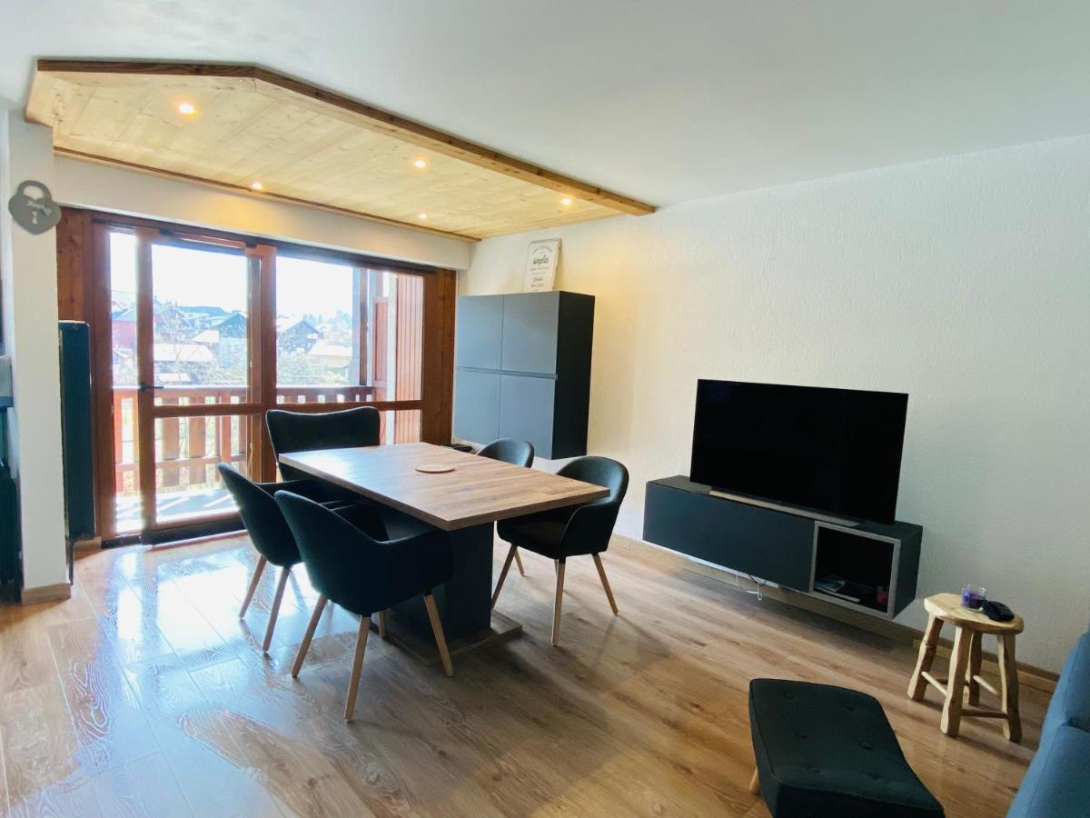 Appartement En Hyper Centre De ซาโมอ็องส์ ภายนอก รูปภาพ