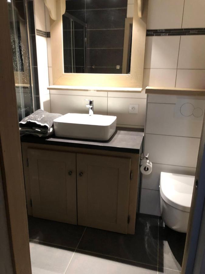 Appartement En Hyper Centre De ซาโมอ็องส์ ภายนอก รูปภาพ